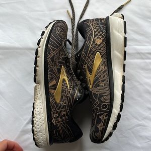 COPY - brooks ghost 12- new york marathon limited edition